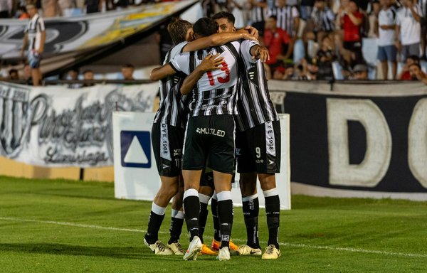 Top Strategies for UK Basketball Players to Enhance On-Court Communication Skills