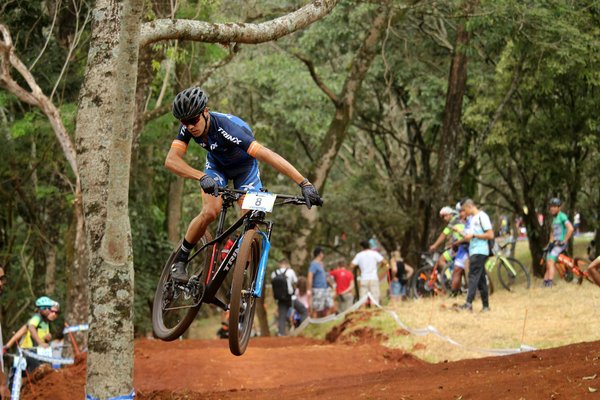 How does the UK football transfer market operate, and what are the key factors influencing player valuation?